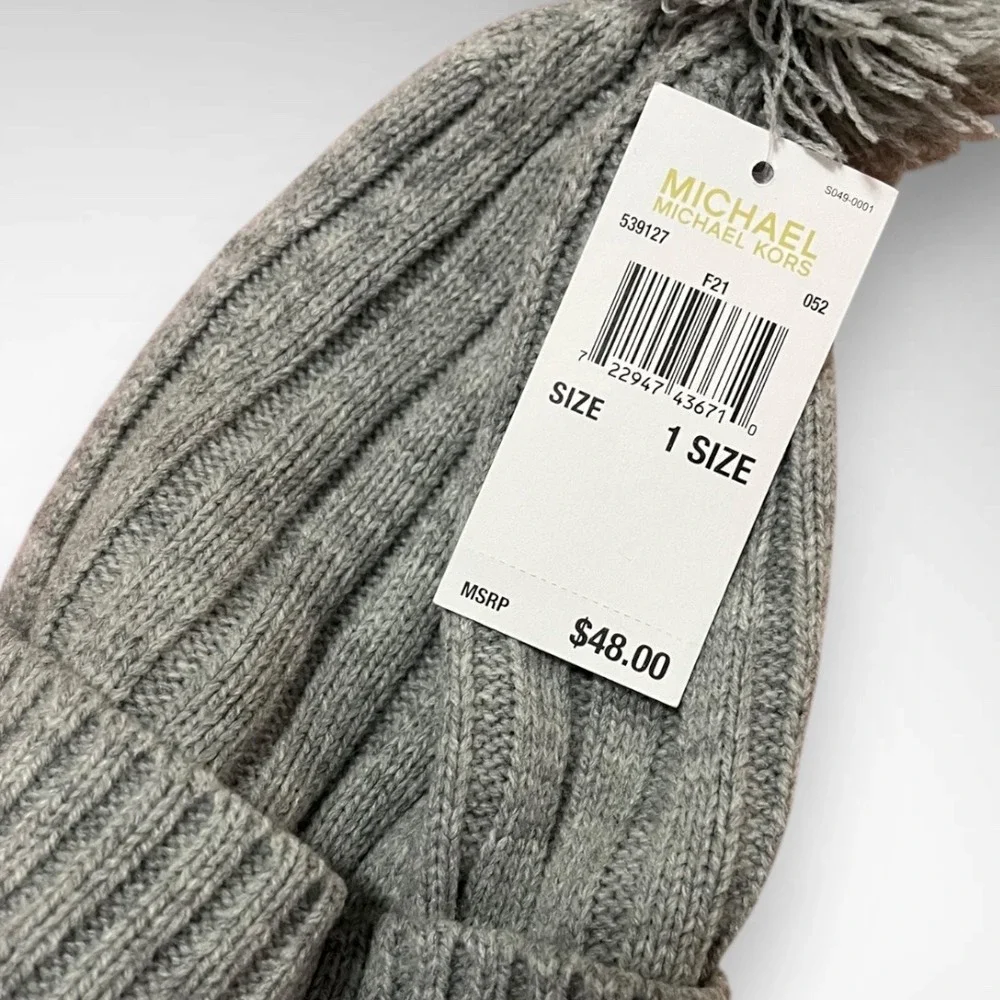 MICHAEL KORS Gray Ribbed Knit Beanie With‎ Pom Pom | NWT